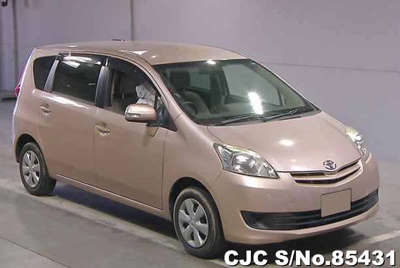 Toyota passo sette 2009